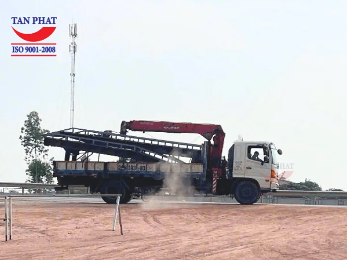 Sản phẩm được vận chuyển và bàn giao tận nơi cho khách hàng