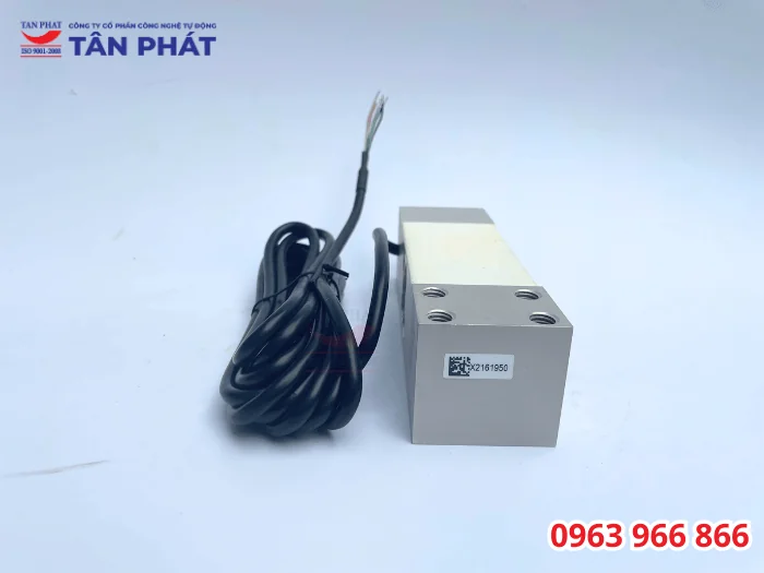 Sản phẩm được cung cấp ra thị trường với đầy đủ phụ kiện và CO, CQ chứng minh nguồn gốc