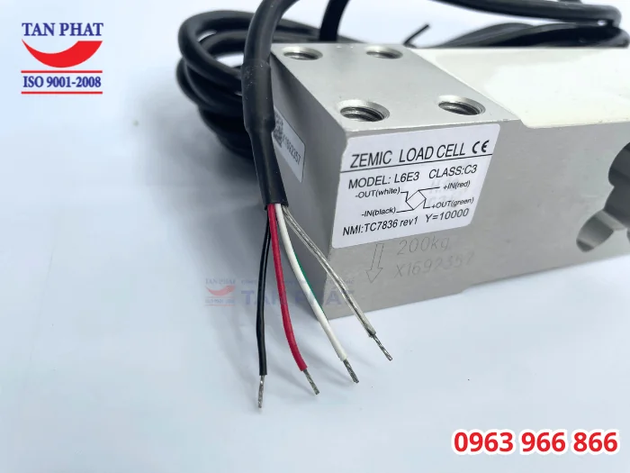 Dây tín hiệu 4 lỗi, có hướng dẫn đấu nối trên thân loadcell, giúp người dùng có thể dễ dàng lắp đặt