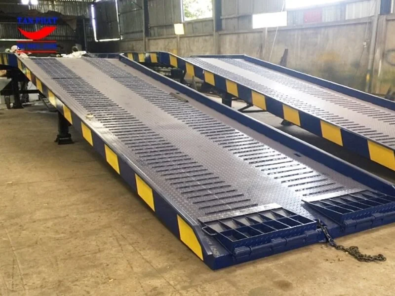 Cầu xe nâng 1 khúc dài 9m