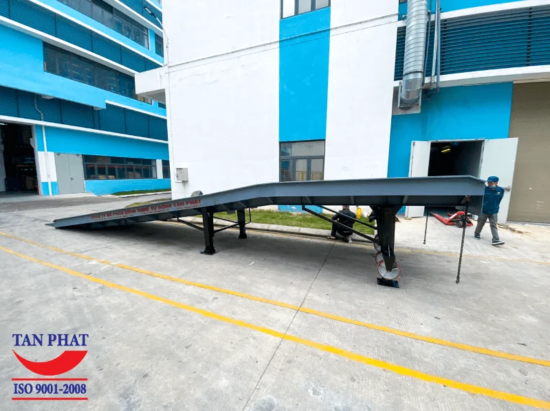 Cầu xe nâng 6 tấn